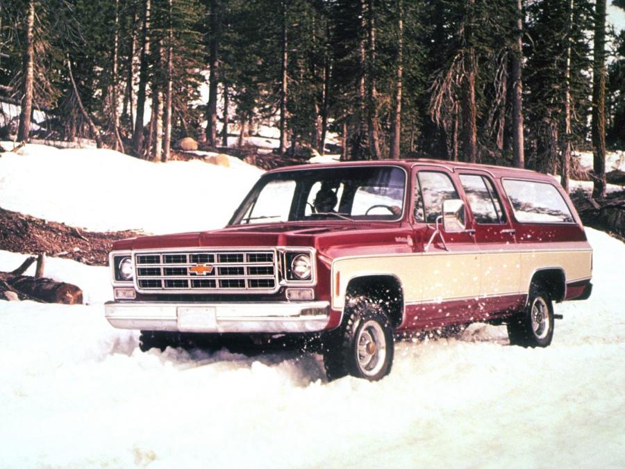  Chevrolet Suburban 1977 года  (фото 4 из 6)